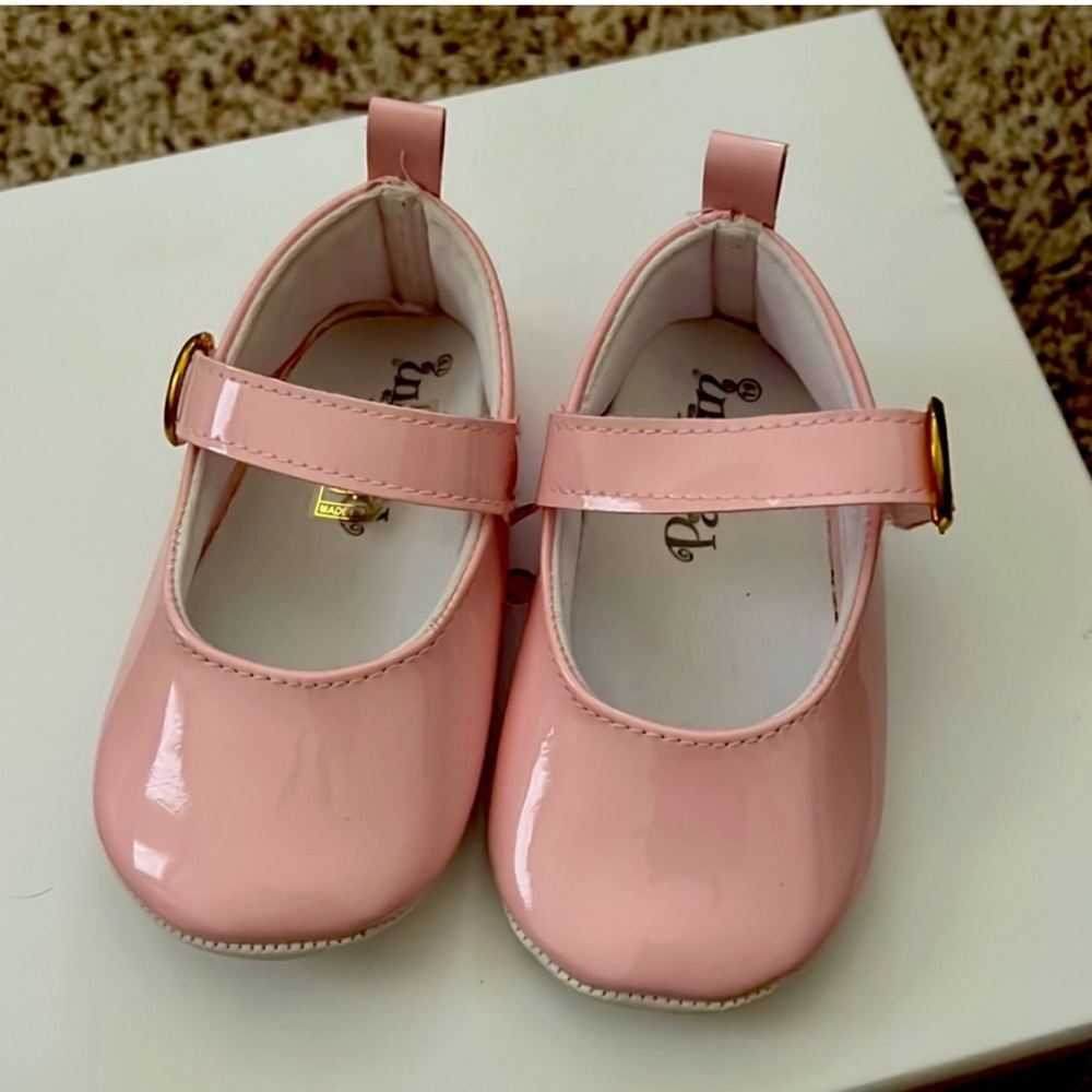 Papulin pink baby shoes EUC • size 3